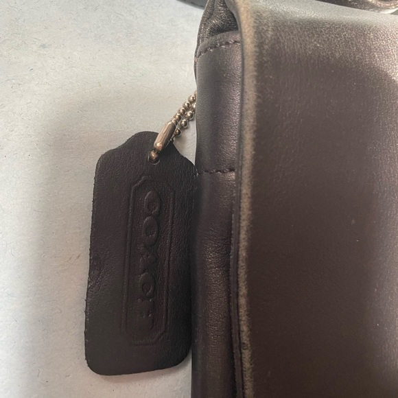 GUC Coach Chelsea Swingpack/Saddle Black Leather Crossbody Purse - Picture 4 of 11